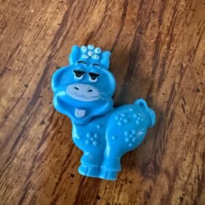 Vintage Avon 1973 Fragrance Glacé Blue Cow. Preowned no fragrance